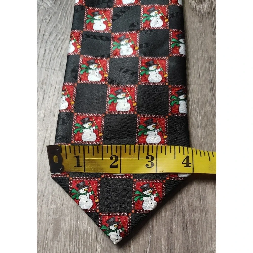 Lot of 2 Snowman Ties Polyester Novelty Yule The Tie Greetings (1) Hallmark Tree